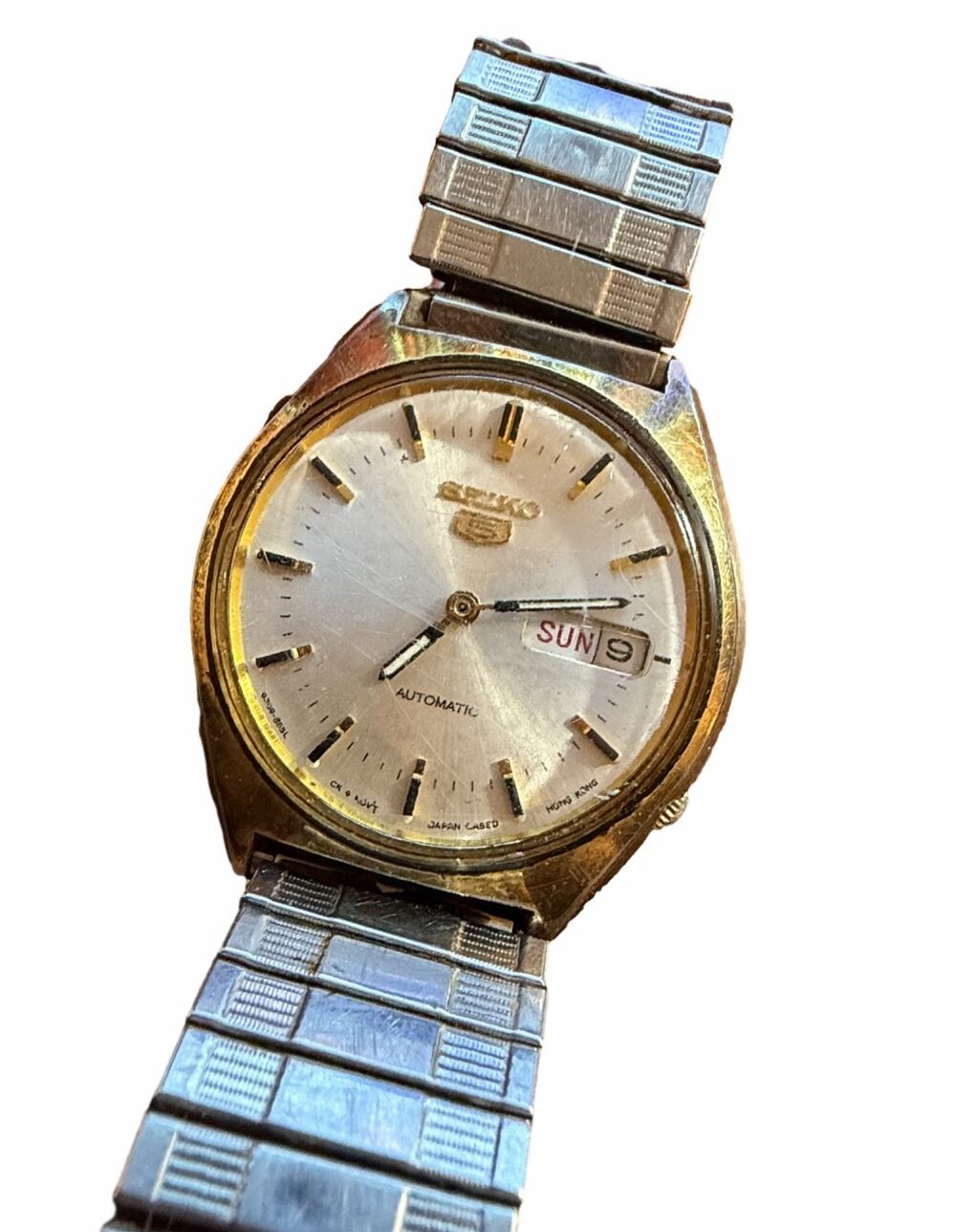 Seiko 5 Automatic Men's Watch Gold Tone White Dial Day Date Bracelet